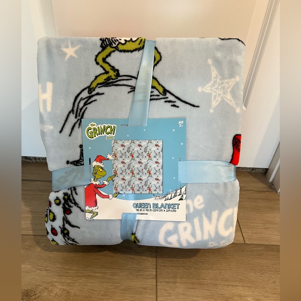 The Grinch Dr. Seuss Christmas Blue Queen Blanket
